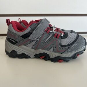 Merrell  Toddler Boy Trail quest kids tennis shoe gray red sz 7.5M Washable